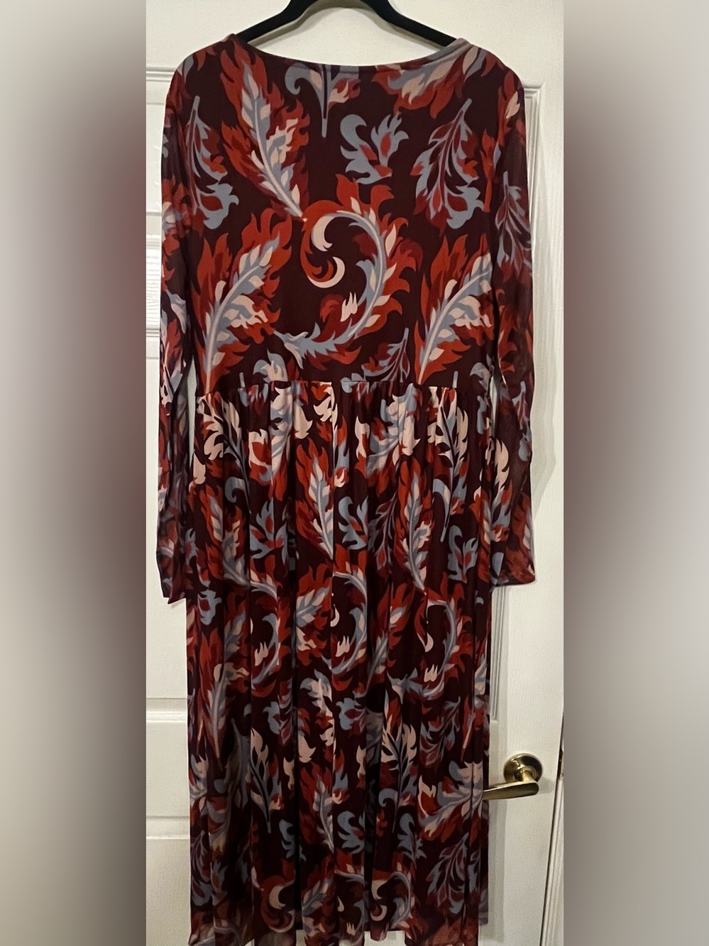 Merokeety Long-Sleeve Burgundy Leaf-Print Midi Dress - Picture 5 of 5